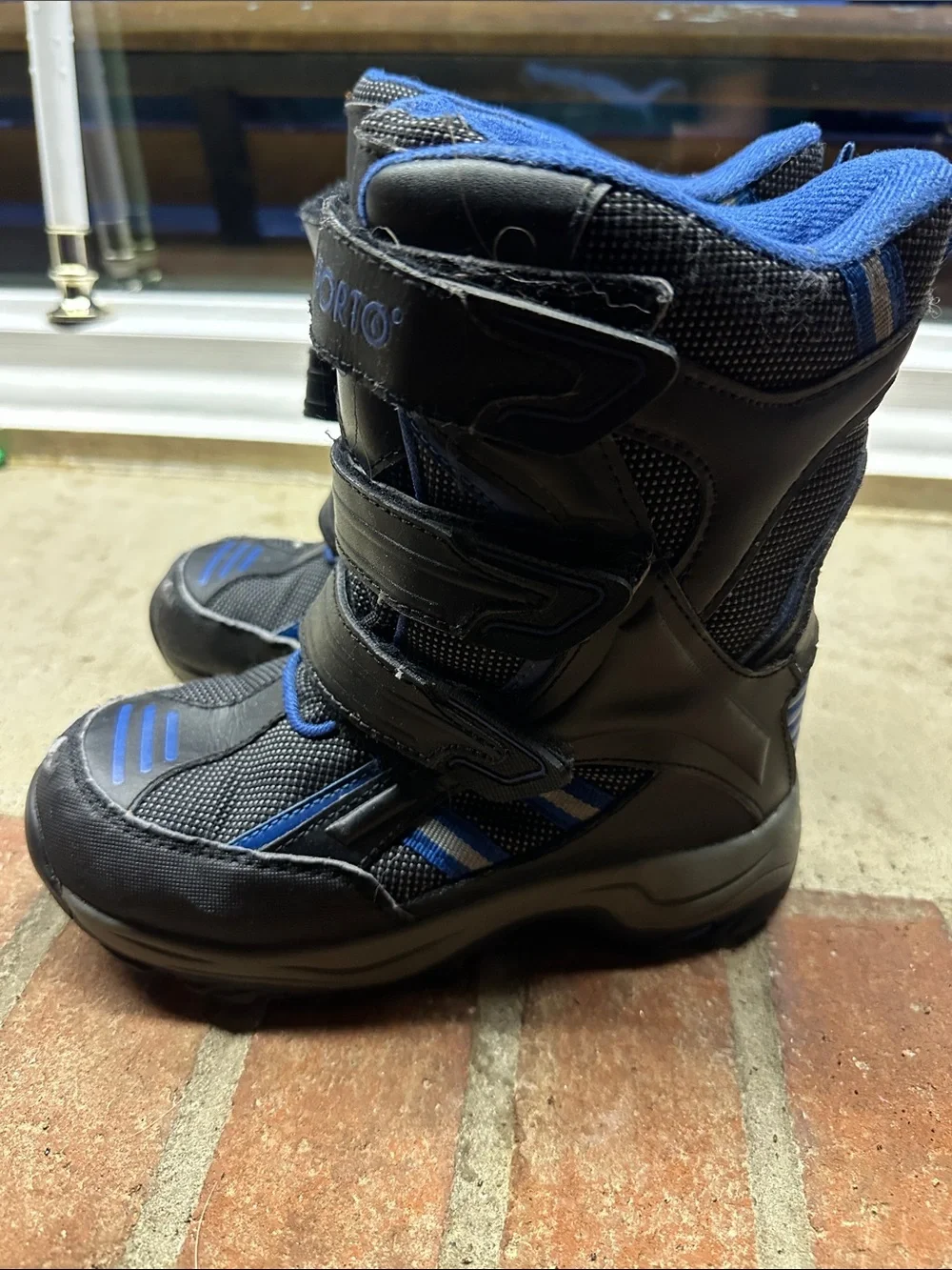 Sporto Black and Blue Kids Snow Boots with Hook-and-Loop Straps